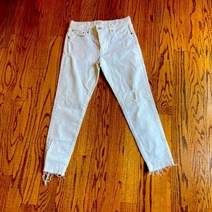 Moussy white vintage jeans.